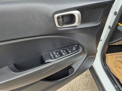 Hyundai Venue I (2019 – н.в.) 2020, изображение 2 от компании ncars.group в Москве Hyundai Venue I (2019 – н.в.) 2020, изображение 2