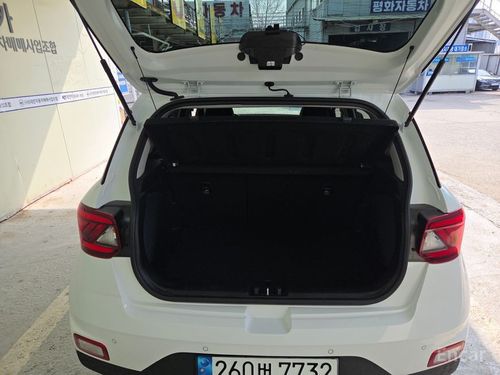 Hyundai Venue I (2019 – н.в.) 2023, изображение 3 от компании ncars.group в Москве Hyundai Venue I (2019 – н.в.) 2023, изображение 3
