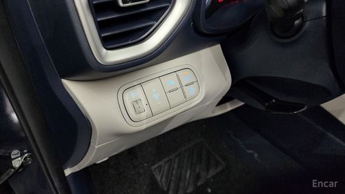 Hyundai Venue I (2019 – н.в.) 2021, изображение 3 от компании ncars.group в Москве Hyundai Venue I (2019 – н.в.) 2021, изображение 3