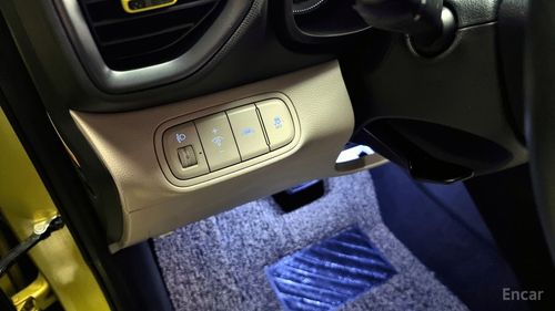 Hyundai Venue I (2019 – н.в.) 2019, изображение 2 от компании ncars.group в Москве Hyundai Venue I (2019 – н.в.) 2019, изображение 2
