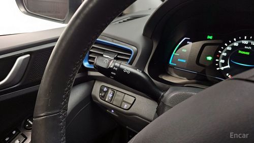 Hyundai Ionic (hybrid) 2016, изображение 4 от компании ncars.group в Москве Hyundai Ionic (hybrid) 2016, изображение 4