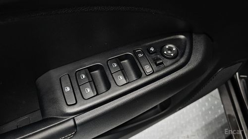 Hyundai Venue I (2019 – н.в.) 2020, изображение 3 от компании ncars.group в Москве Hyundai Venue I (2019 – н.в.) 2020, изображение 3