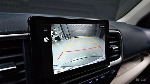 Hyundai Venue I (2019 – н.в.) 2022, изображение 2 от компании ncars.group в Москве Hyundai Venue I (2019 – н.в.) 2022, изображение 2
