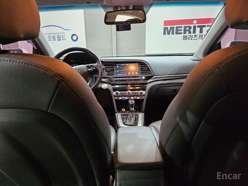 Hyundai Avante VI Рестайлинг (2018 – 2020) 2020, изображение 7