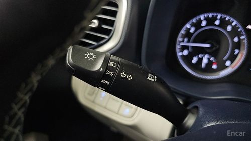 Hyundai Venue I (2019 – н.в.) 2020, изображение 2 от компании ncars.group в Москве Hyundai Venue I (2019 – н.в.) 2020, изображение 2