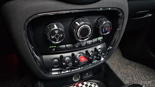 MINI CLUBMAN II Рестайлинг (2019 – н.в. ) 2020, изображение 3 от компании ncars.group в Москве MINI CLUBMAN II Рестайлинг (2019 – н.в. ) 2020, изображение 3