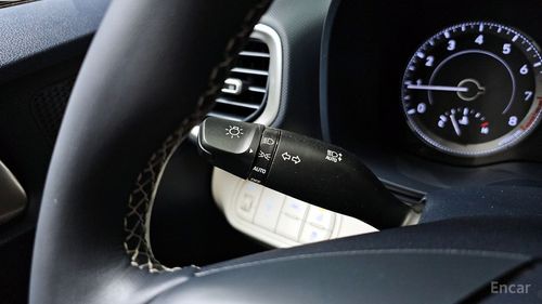 Hyundai Venue I (2019 – н.в.) 2022, изображение 4 от компании ncars.group в Москве Hyundai Venue I (2019 – н.в.) 2022, изображение 4