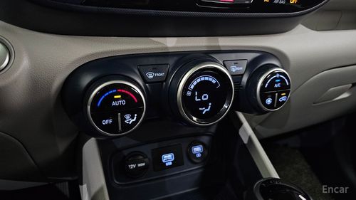 Hyundai Venue I (2019 – н.в.) 2020, изображение 4 от компании ncars.group в Москве Hyundai Venue I (2019 – н.в.) 2020, изображение 4